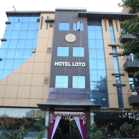 Hotel Loto - Sector 66 Ноида Екстериор снимка
